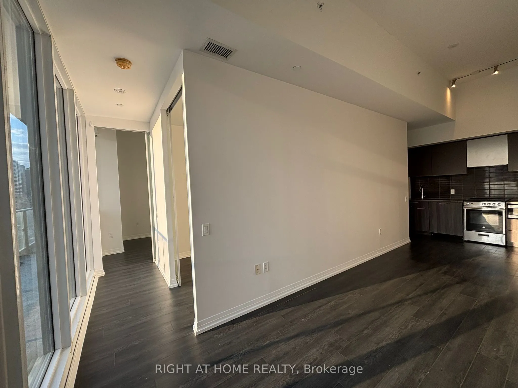 251 Jarvis Street E, #1925