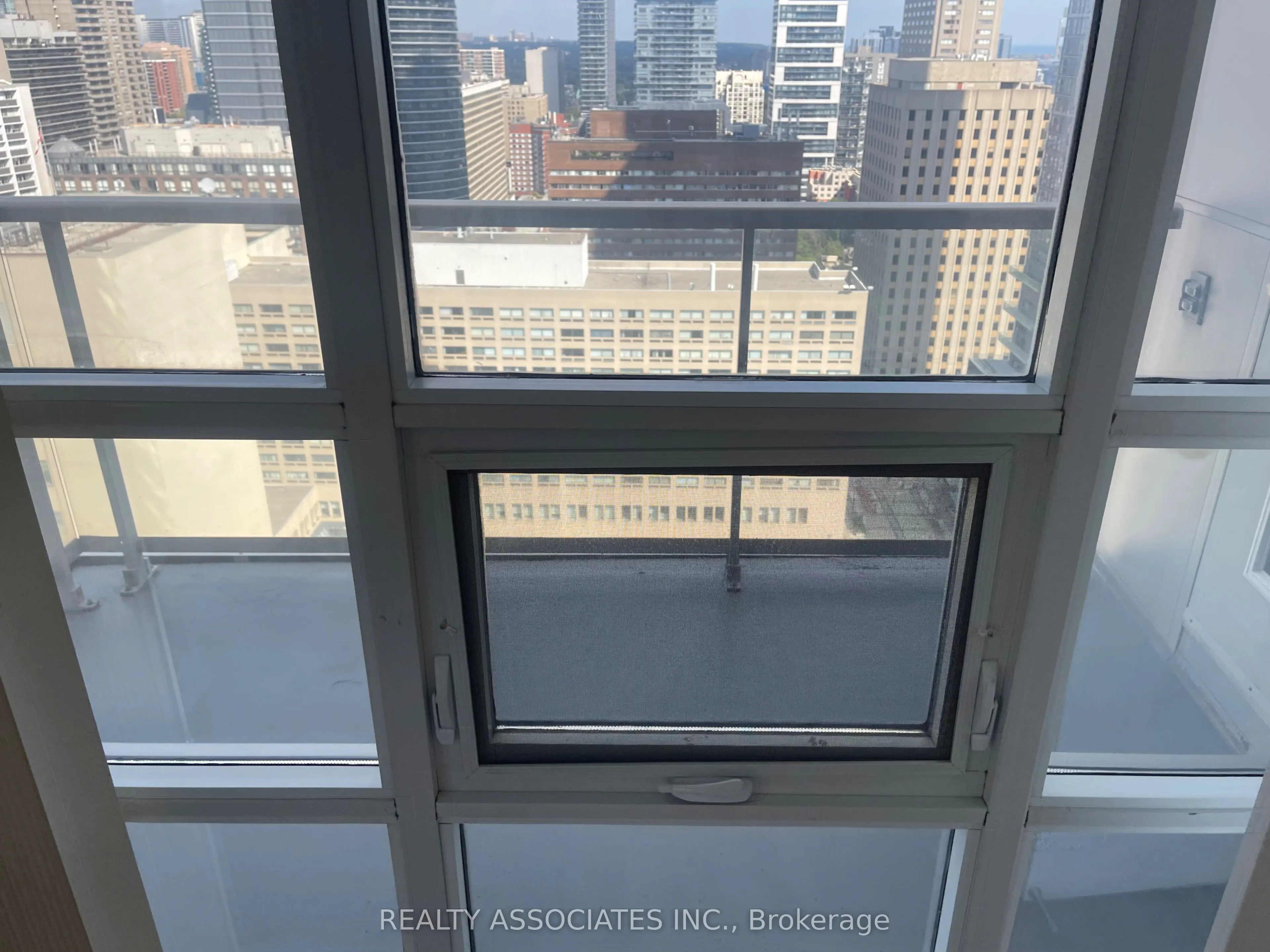 761 Bay Street, #2702