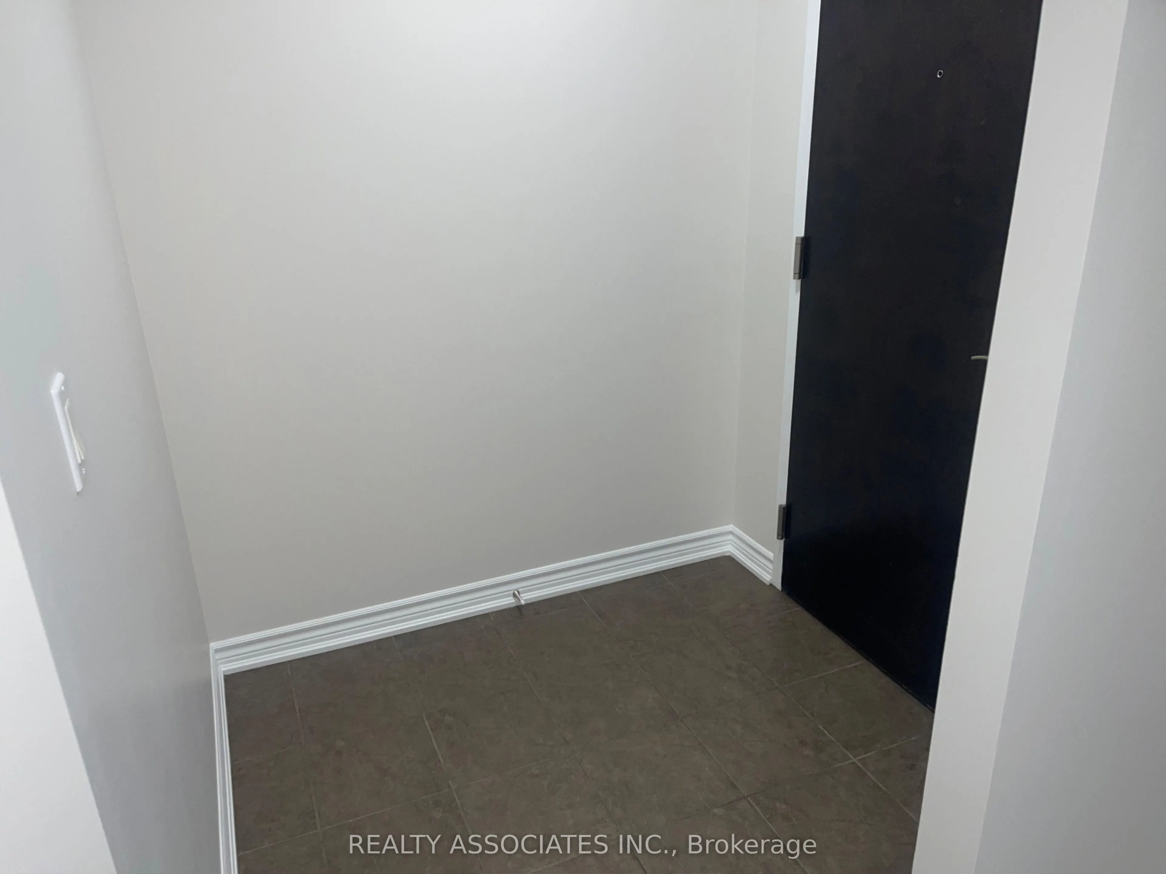 761 Bay Street, #2702