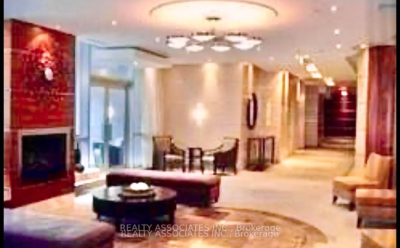761 Bay Street, #2702