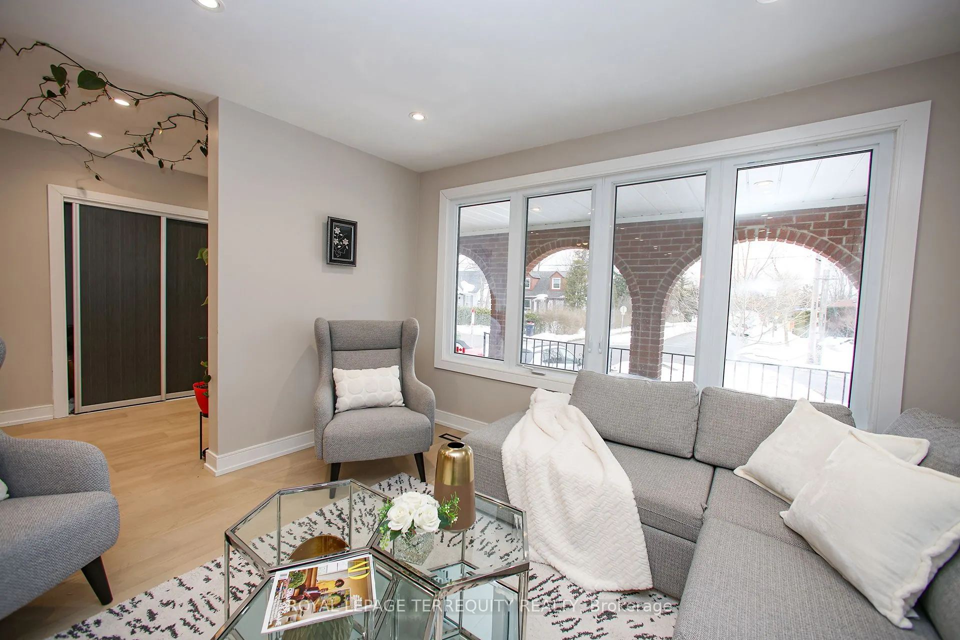 66 Moore Park Avenue, #Upper