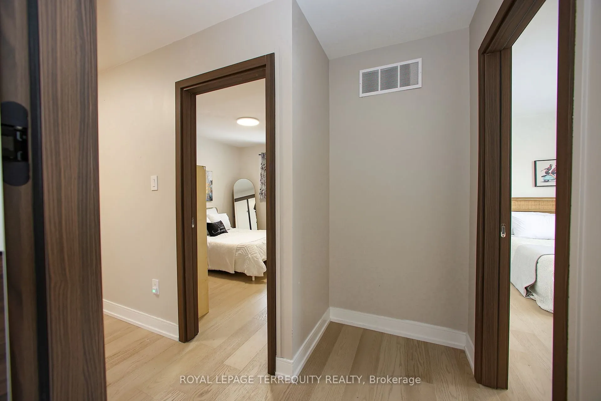 66 Moore Park Avenue, #Upper