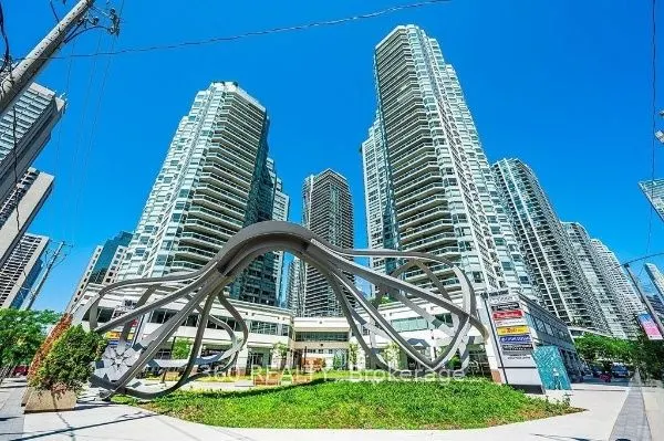 10 Yonge Street, #1211
