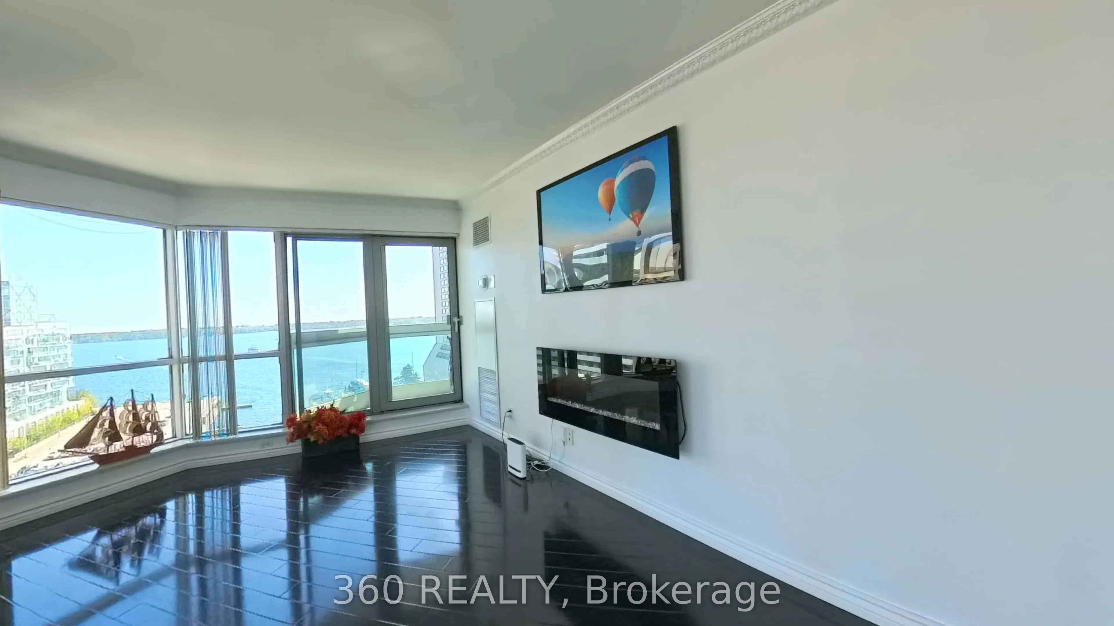 10 Yonge Street, #1211