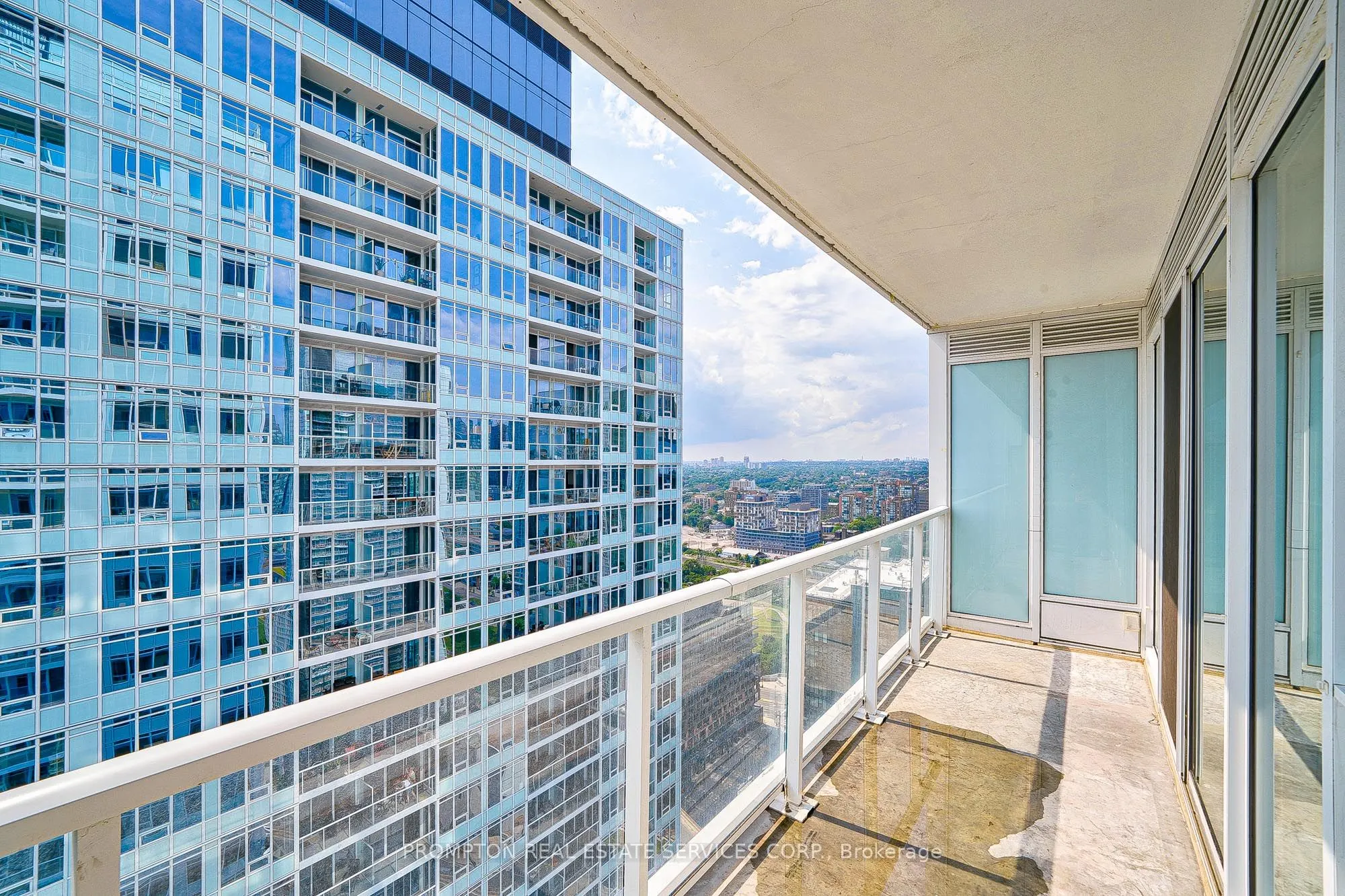 17 Bathurst Street