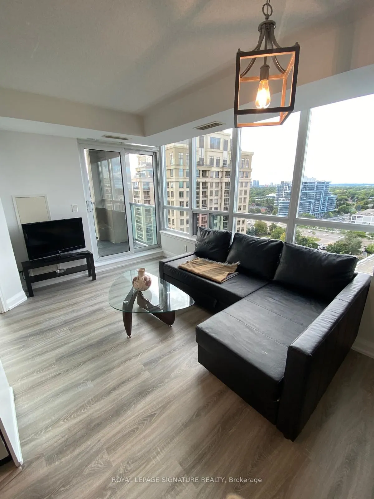 17 Barberry Place, #1914