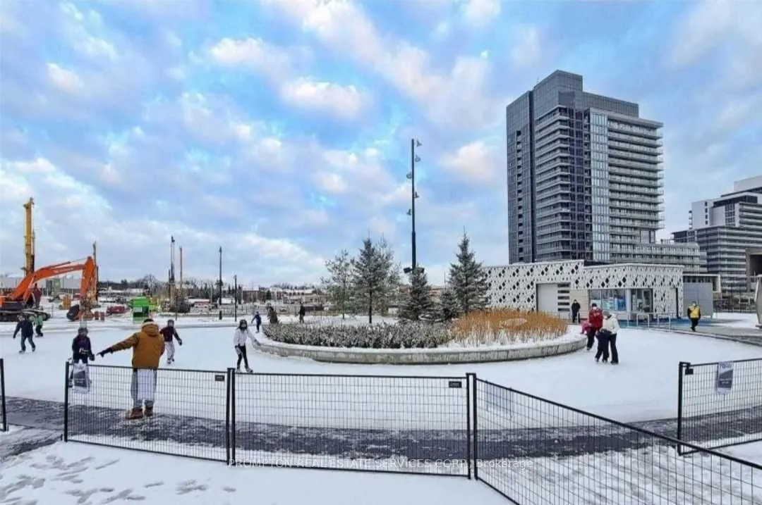 115 McMahon Drive, #3010