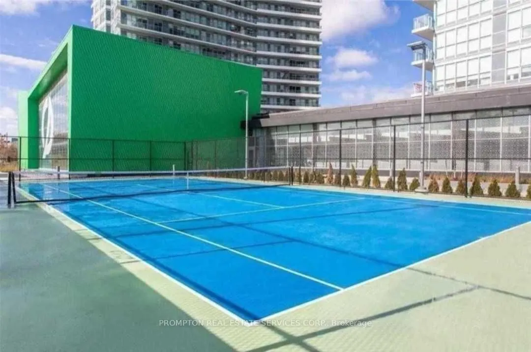 115 McMahon Drive, #3010