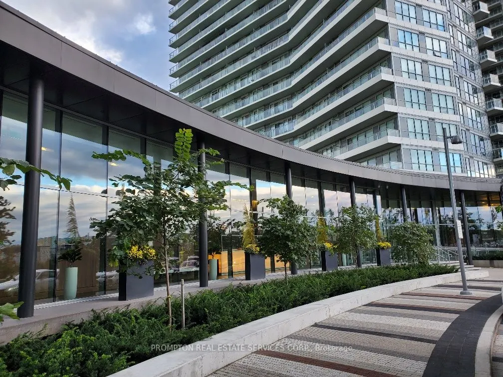 115 McMahon Drive, #3010