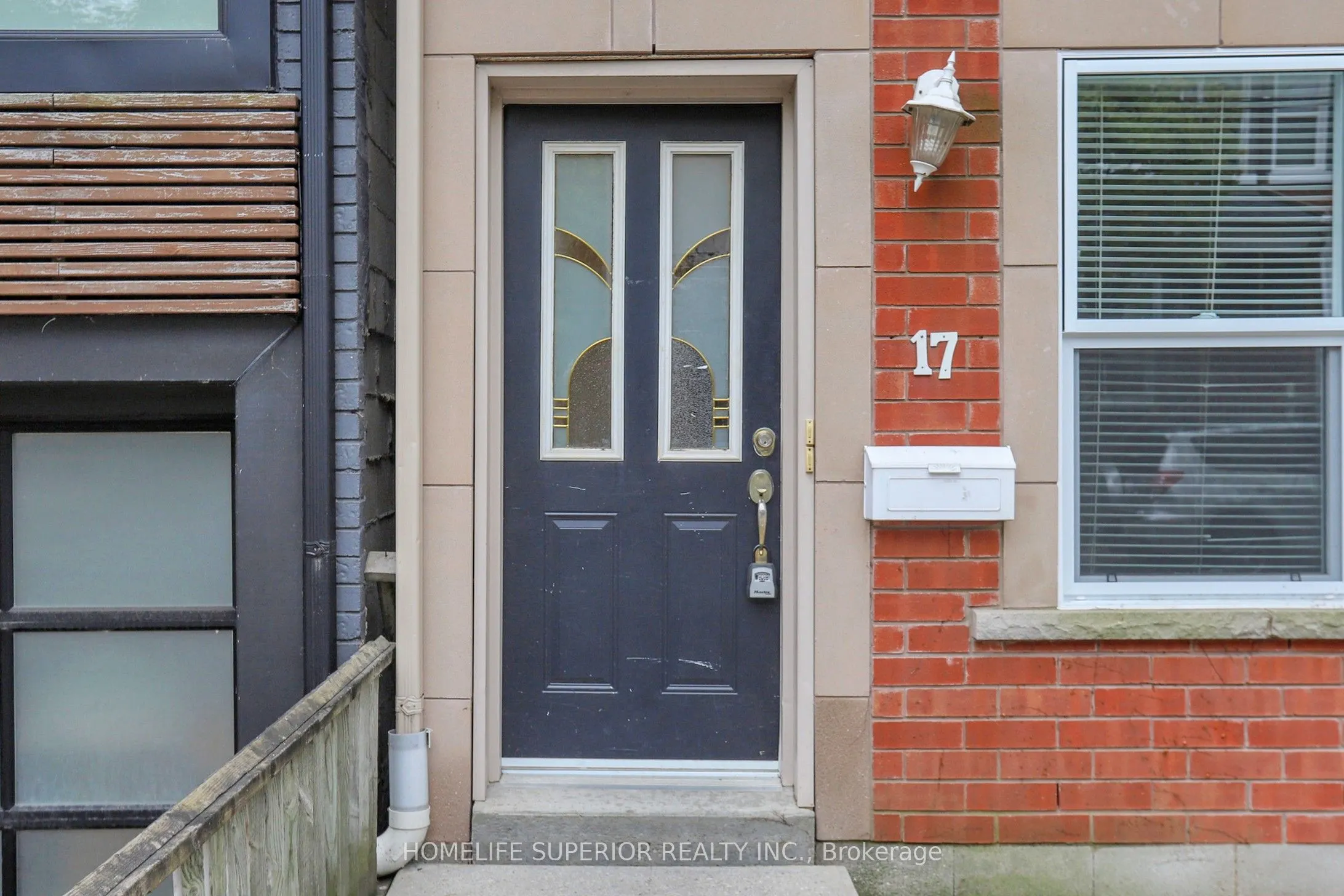 17 Mitchell Avenue