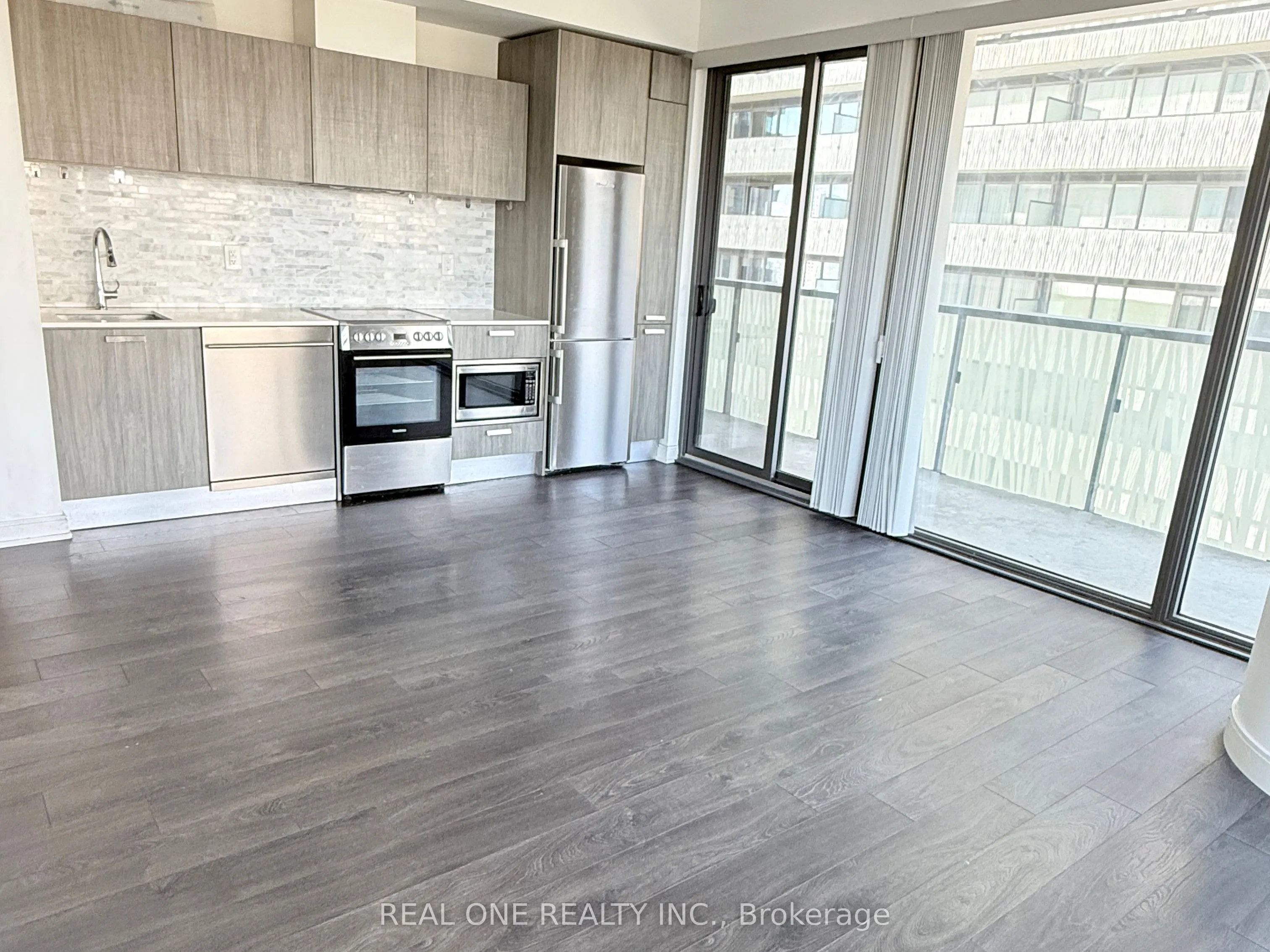 50 Charles Street E, #2510
