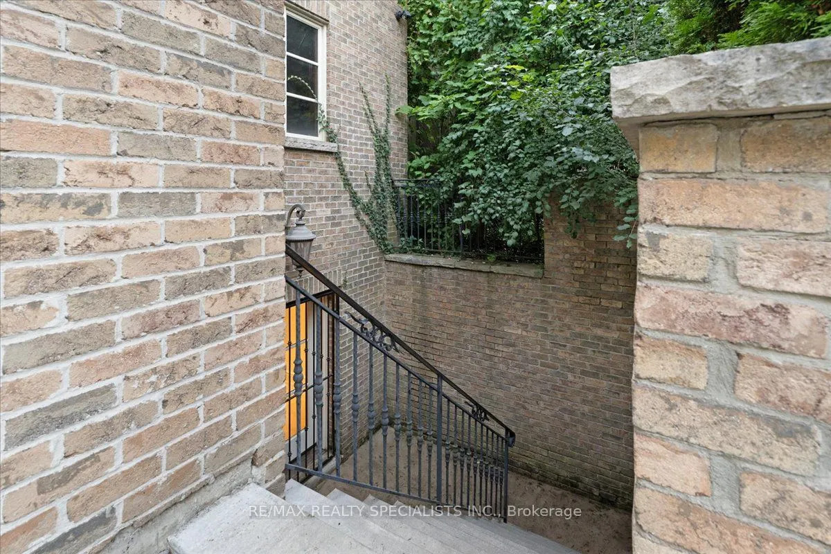 78 Lord Seaton Road