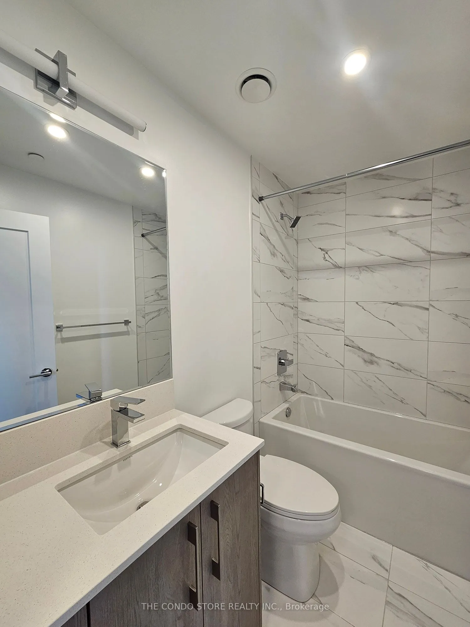 8 Manor Road W, #803