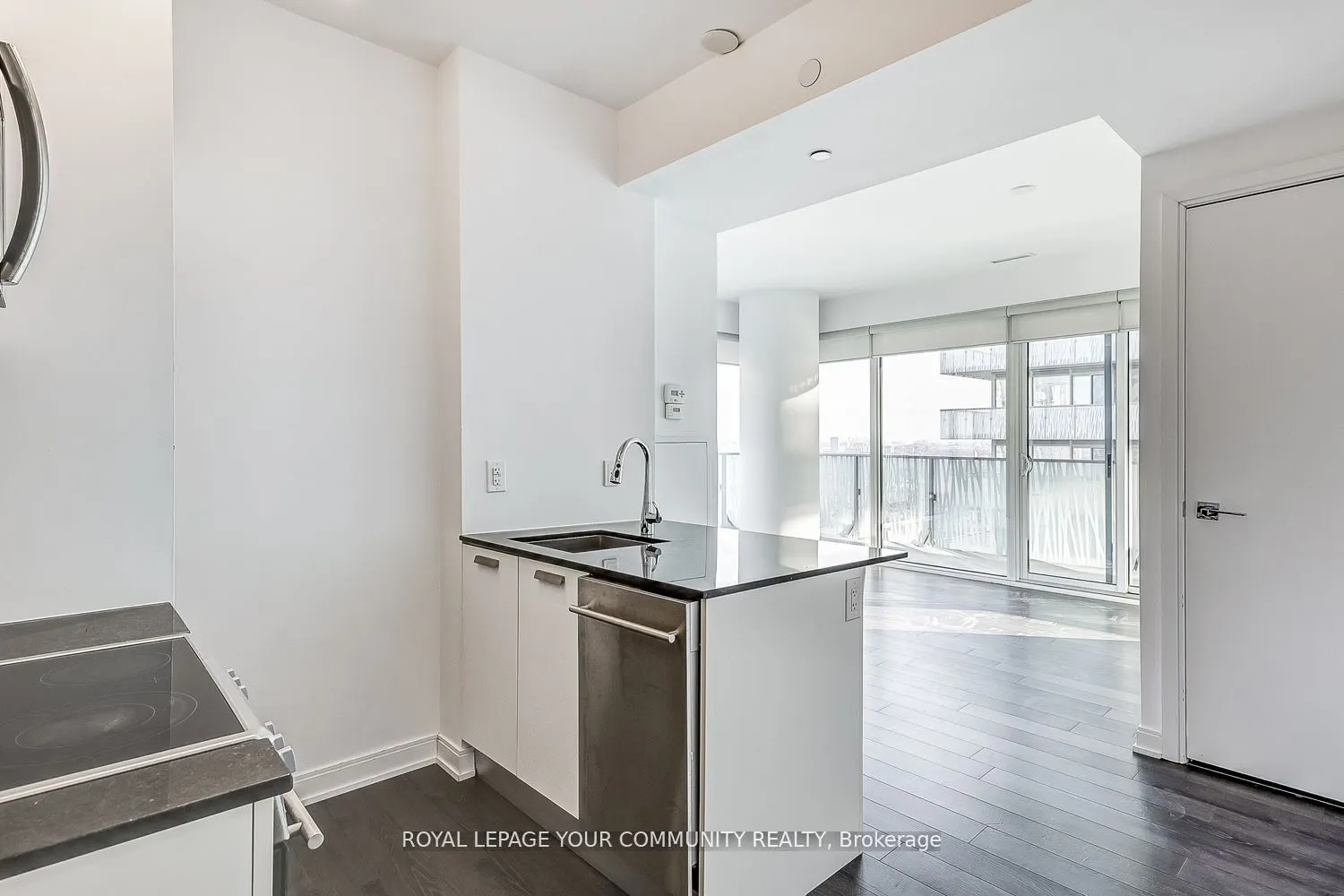 42 Charles Street E, #4208