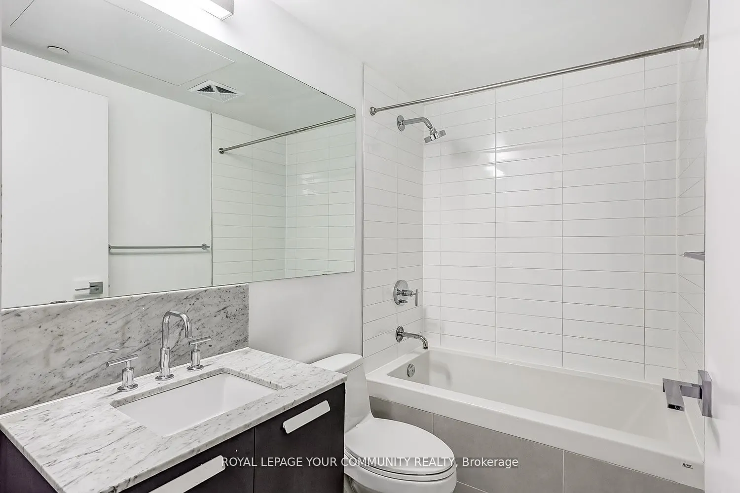 42 Charles Street E, #4208