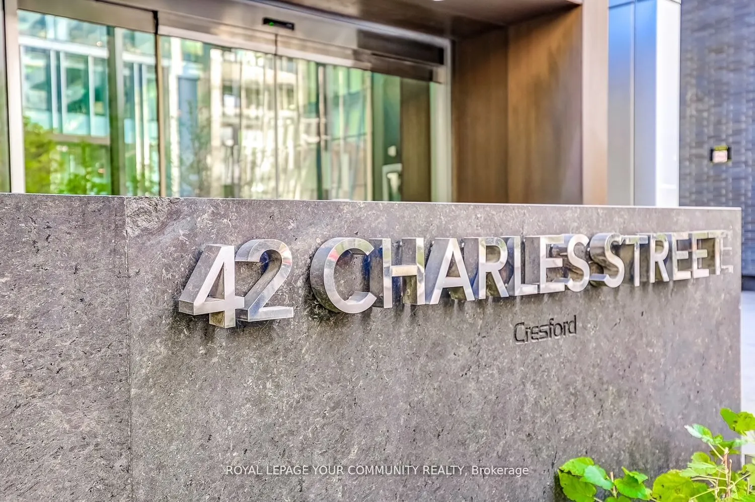 42 Charles Street E, #4208