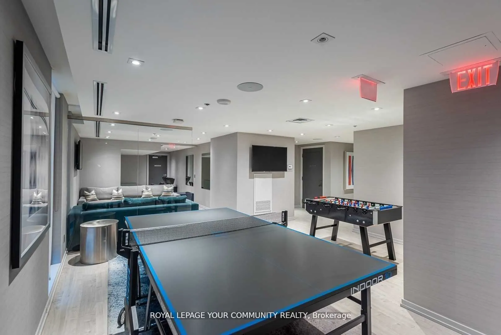 42 Charles Street E, #4208