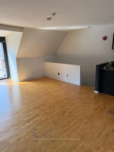 1052 Bathurst Street