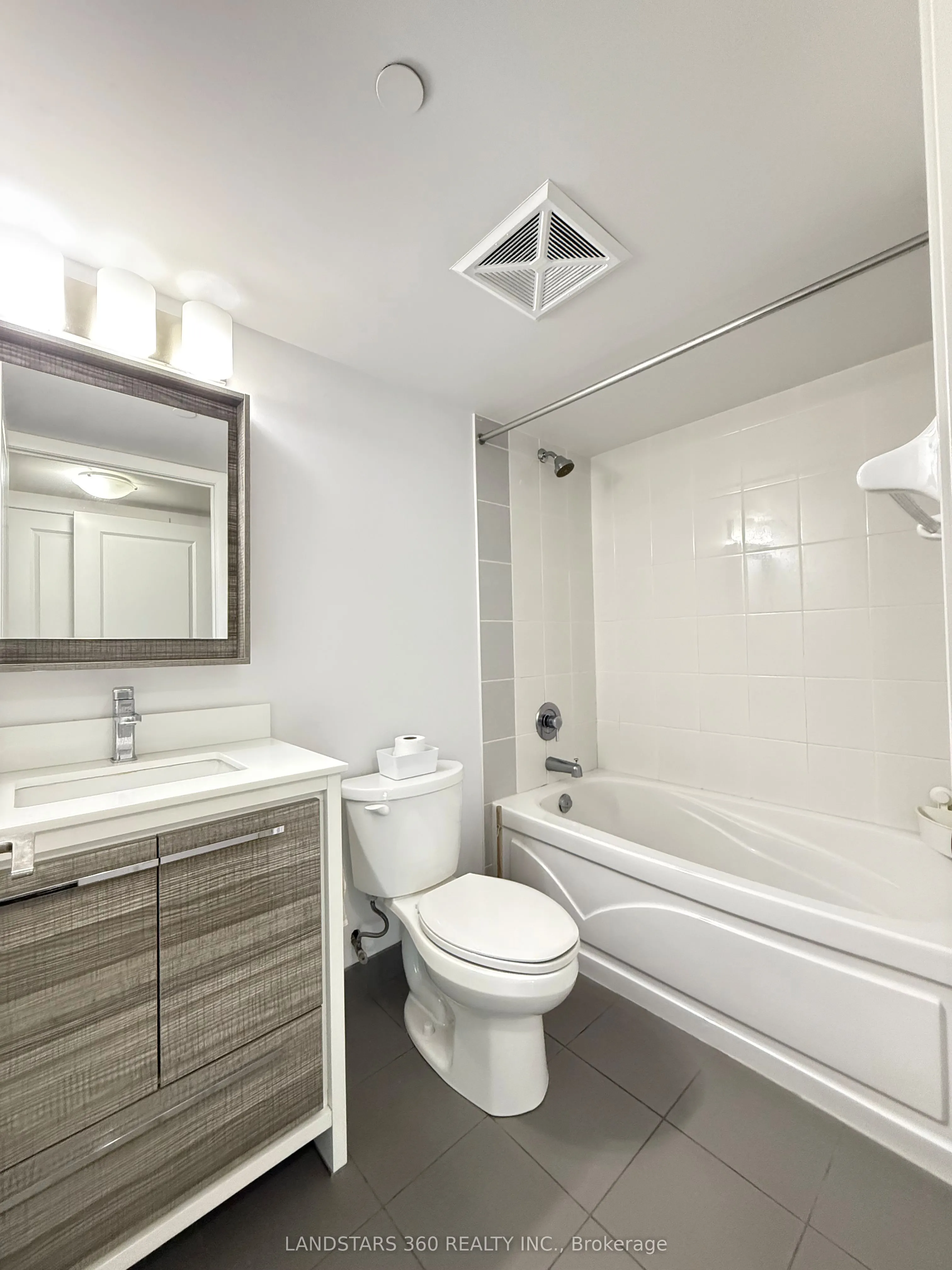5168 Yonge Street, #510