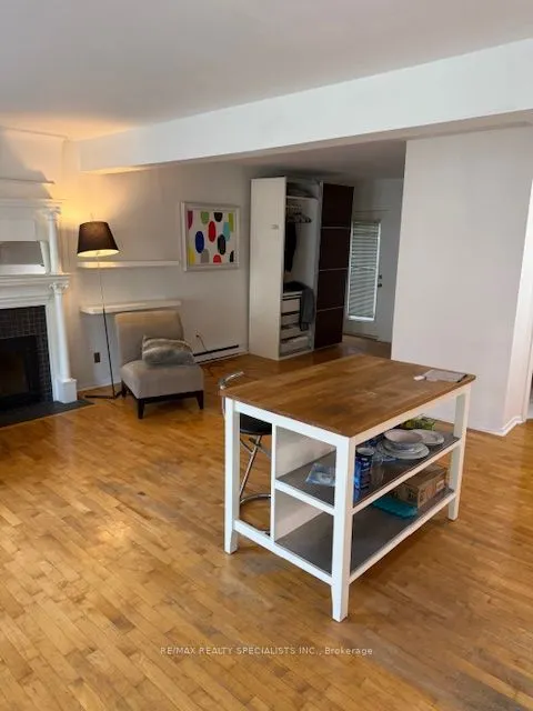 1052 Bathurst Street