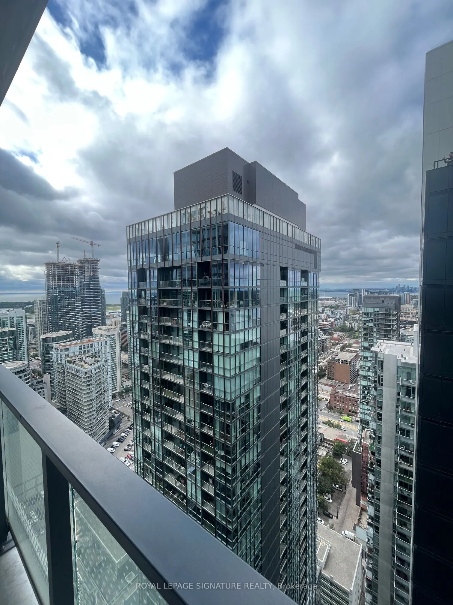 115 Blue Jays Way, #4807