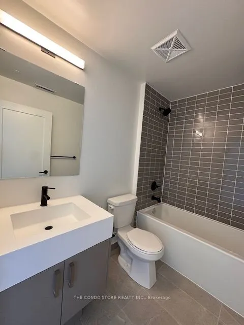 280 Dundas Street, #2611