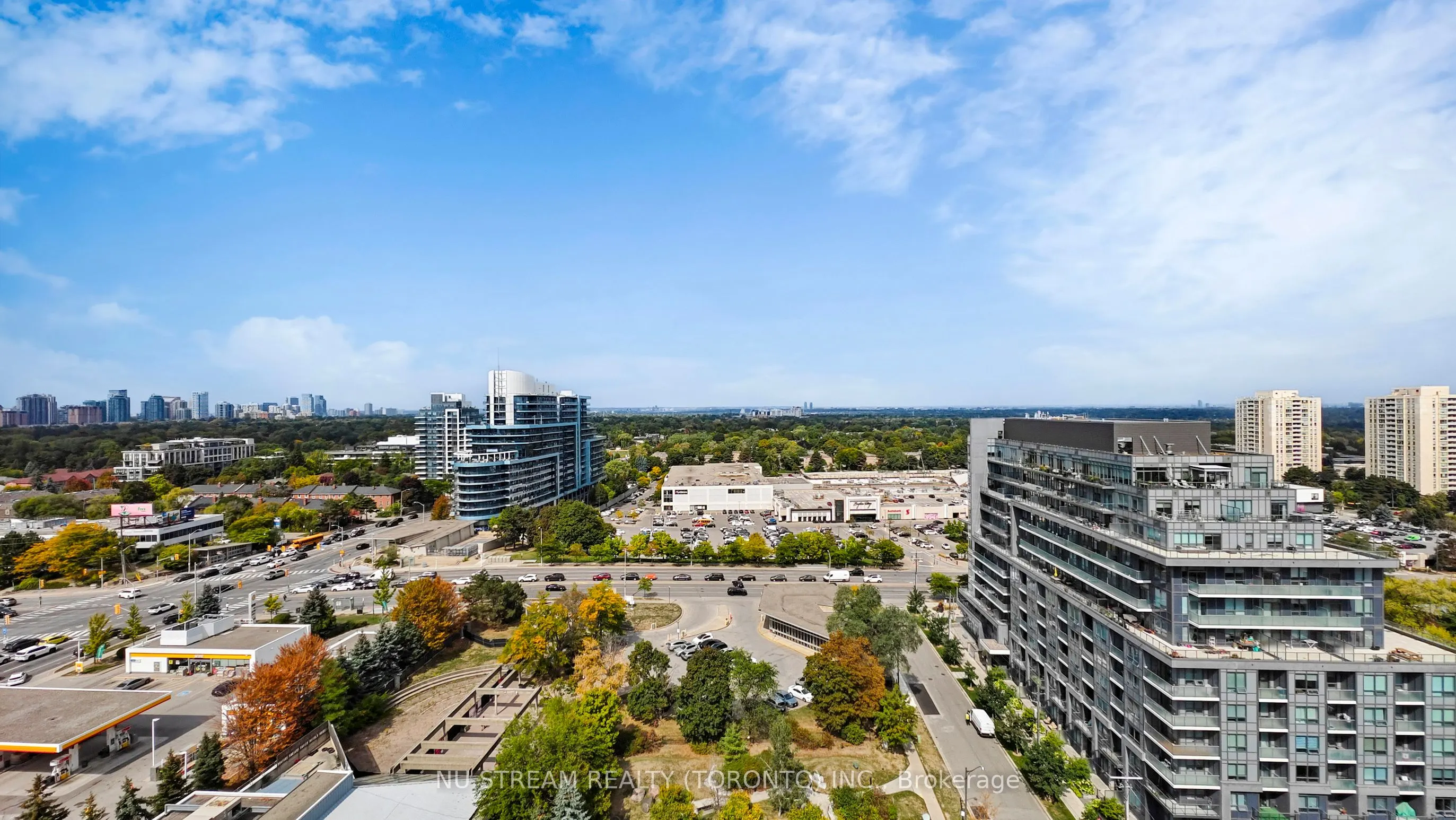 18 Kenaston Gardens, #1703