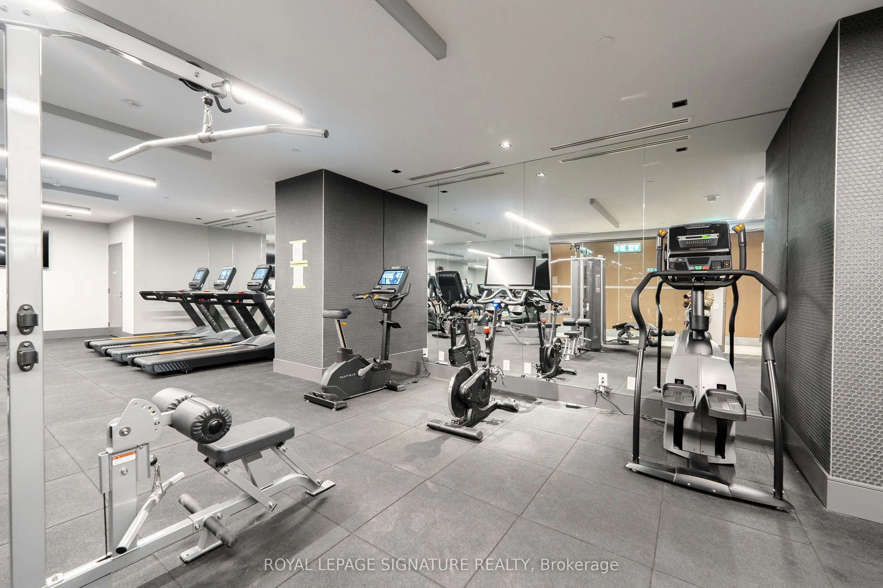 28 Widmer Street, #4226