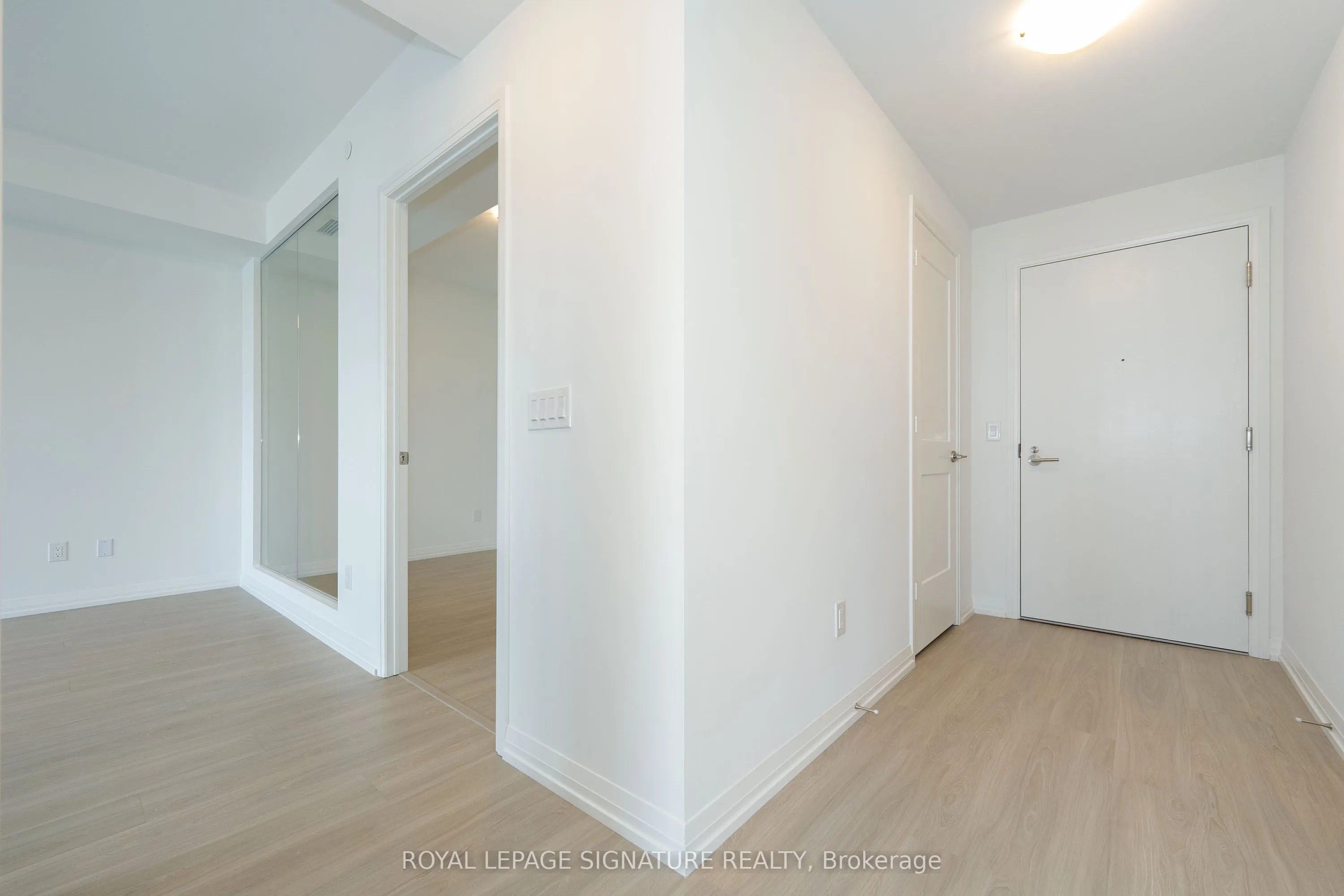 28 Widmer Street, #4226