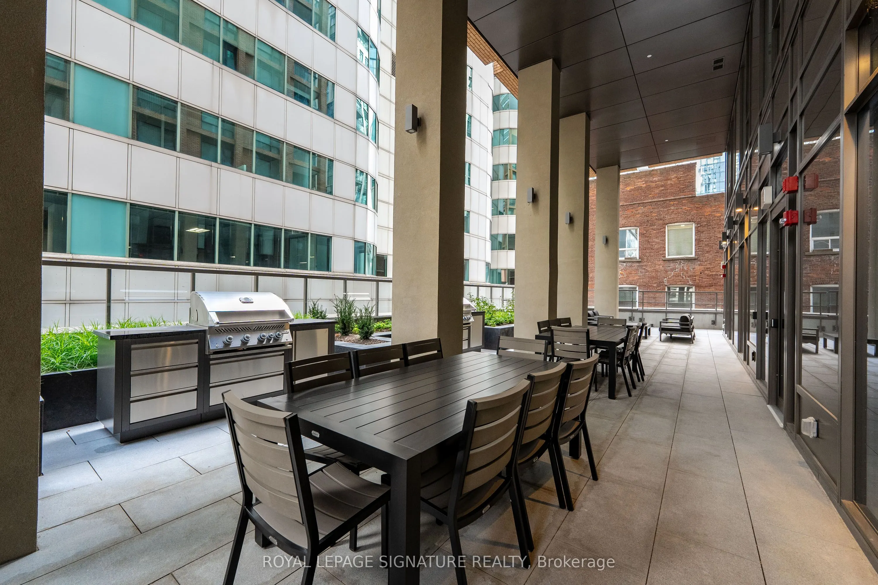 28 Widmer Street, #4226