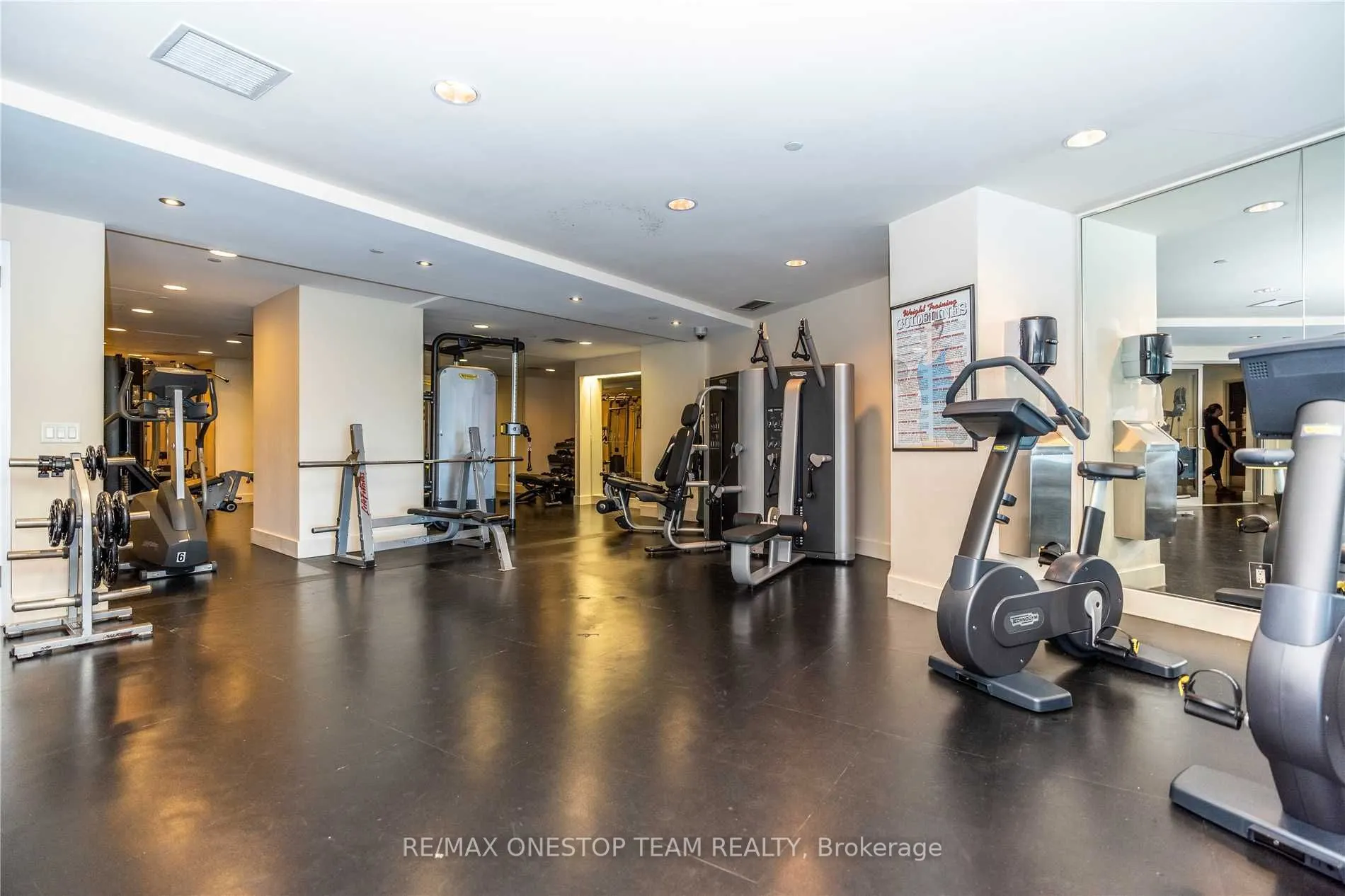 8 York Street, #2405