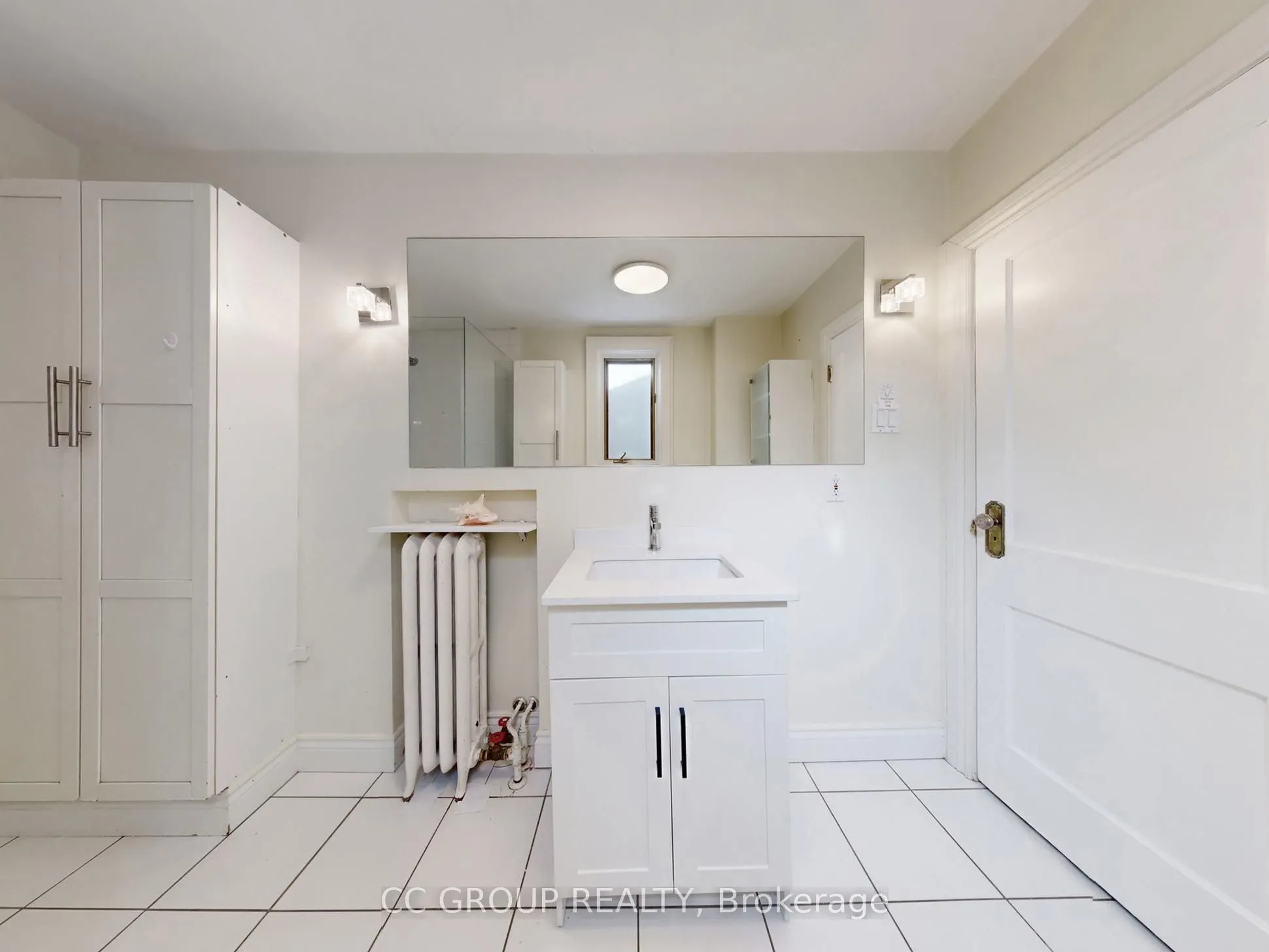 162 St Clair Avenue E, #Main