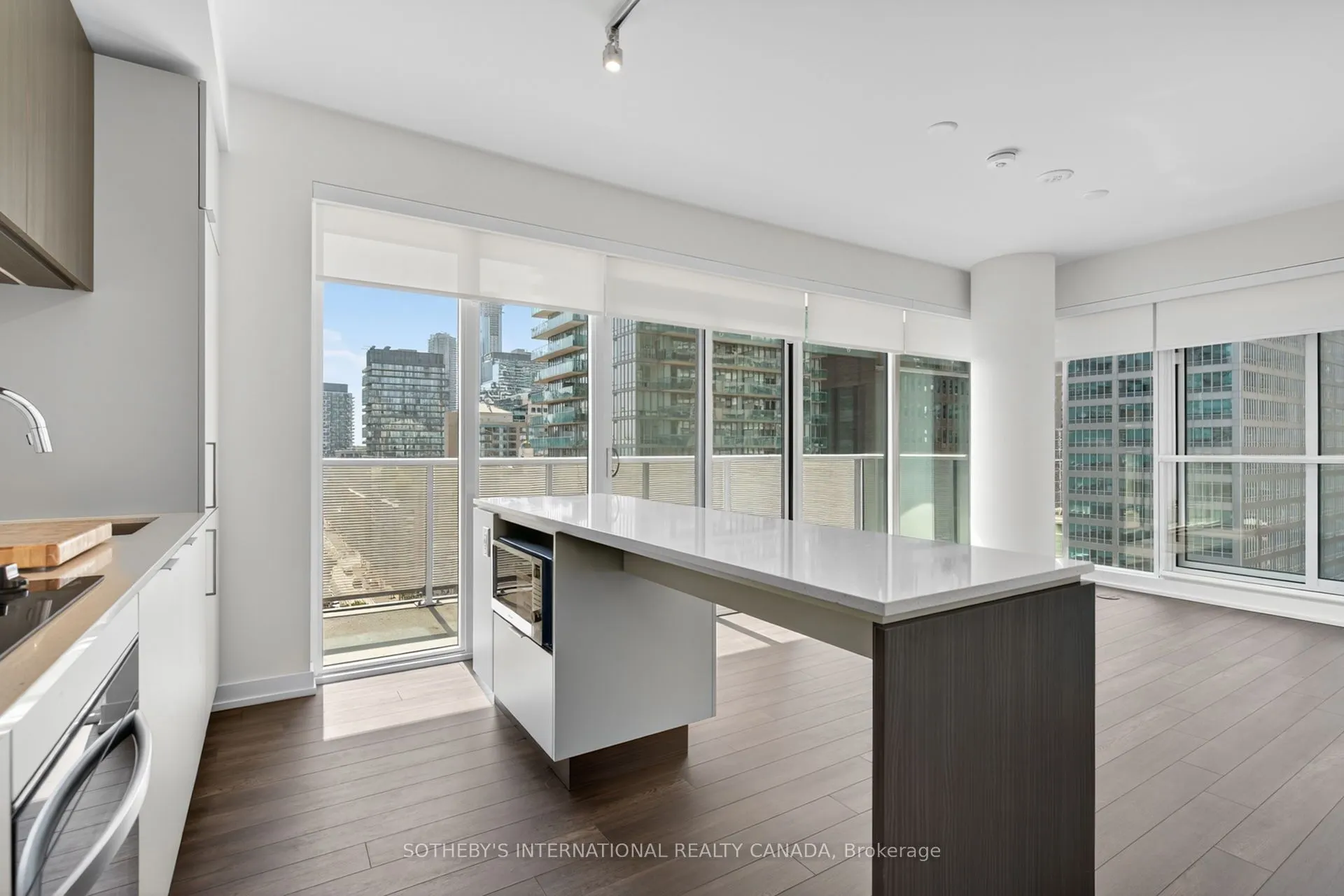 89 Church Street, #1209