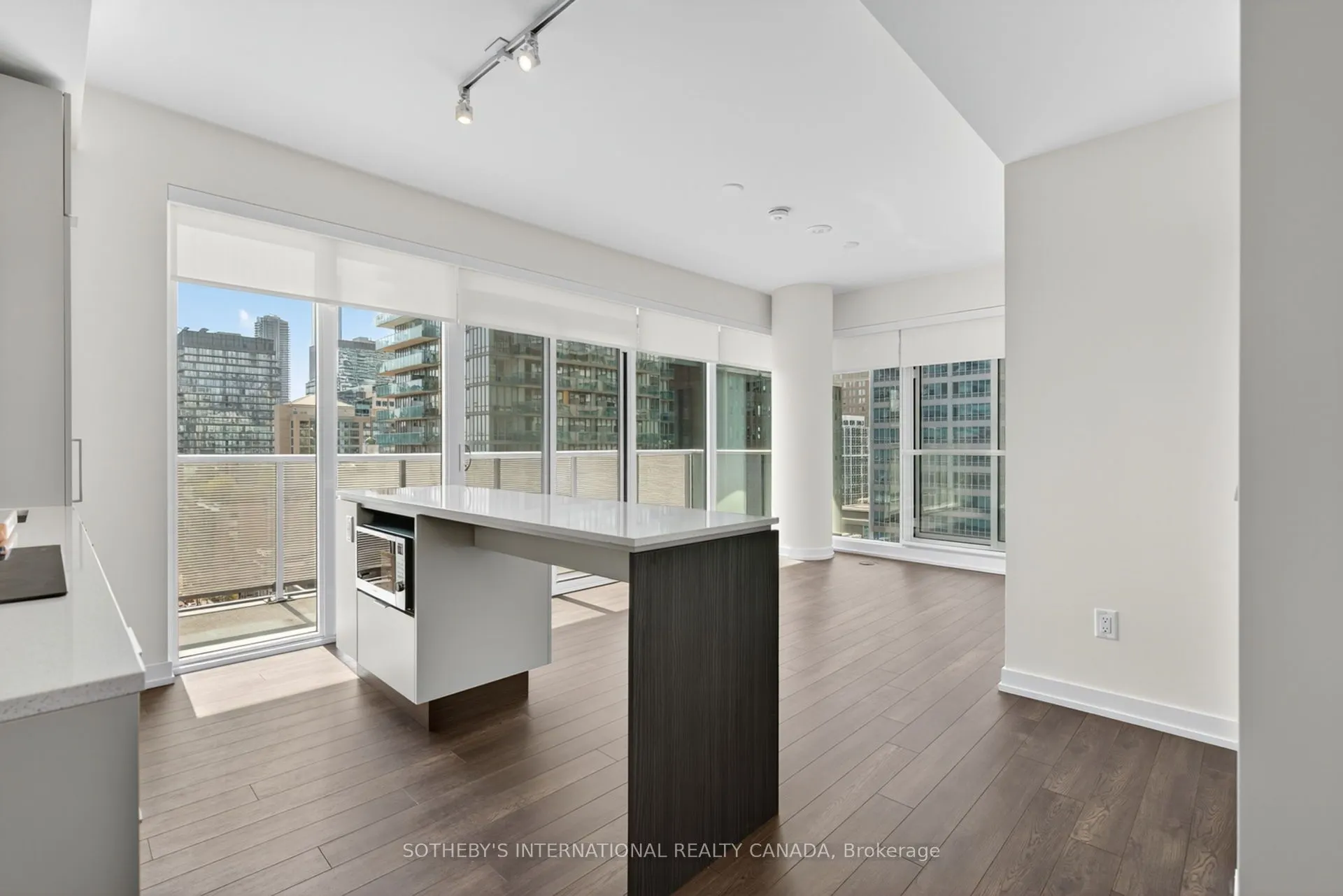 89 Church Street, #1209