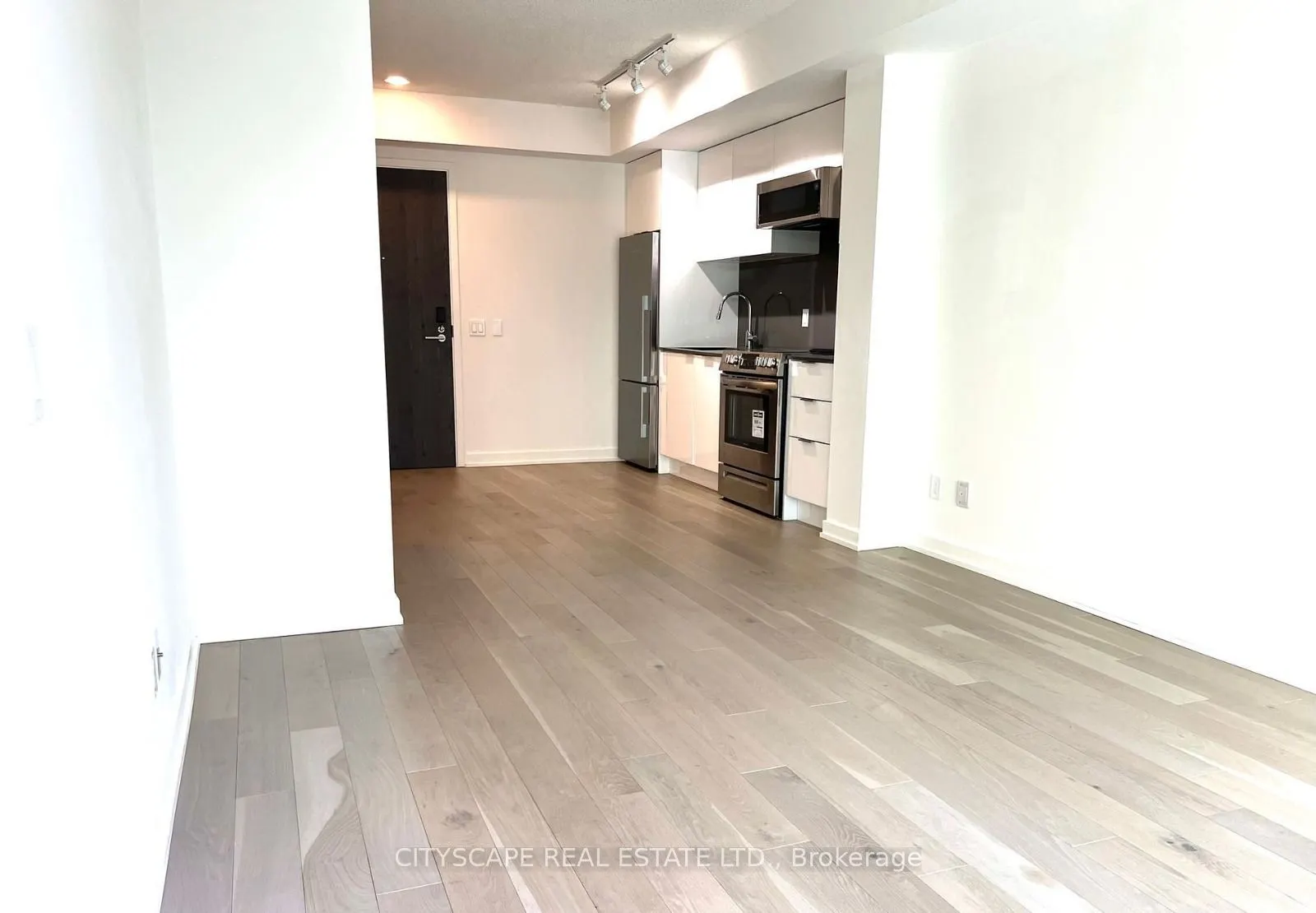 25 Richmond Street E, #1707