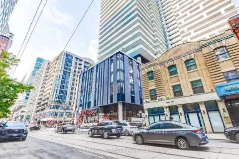 25 Richmond Street E, #1707