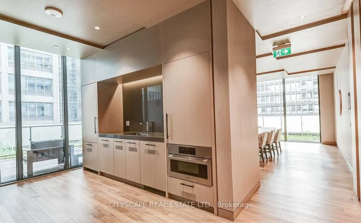 25 Richmond Street E, #1707