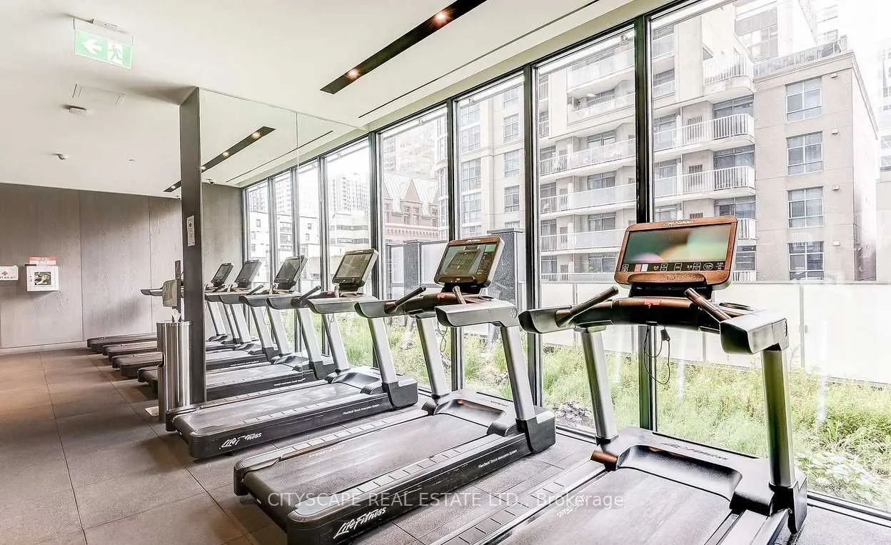 25 Richmond Street E, #1707