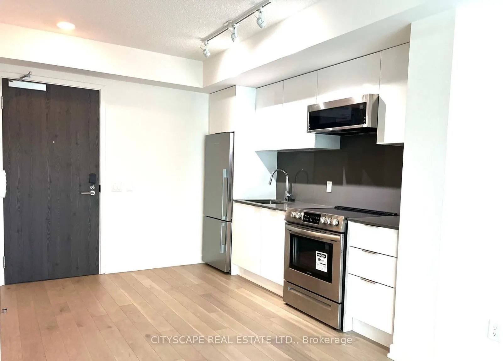 25 Richmond Street E, #1707