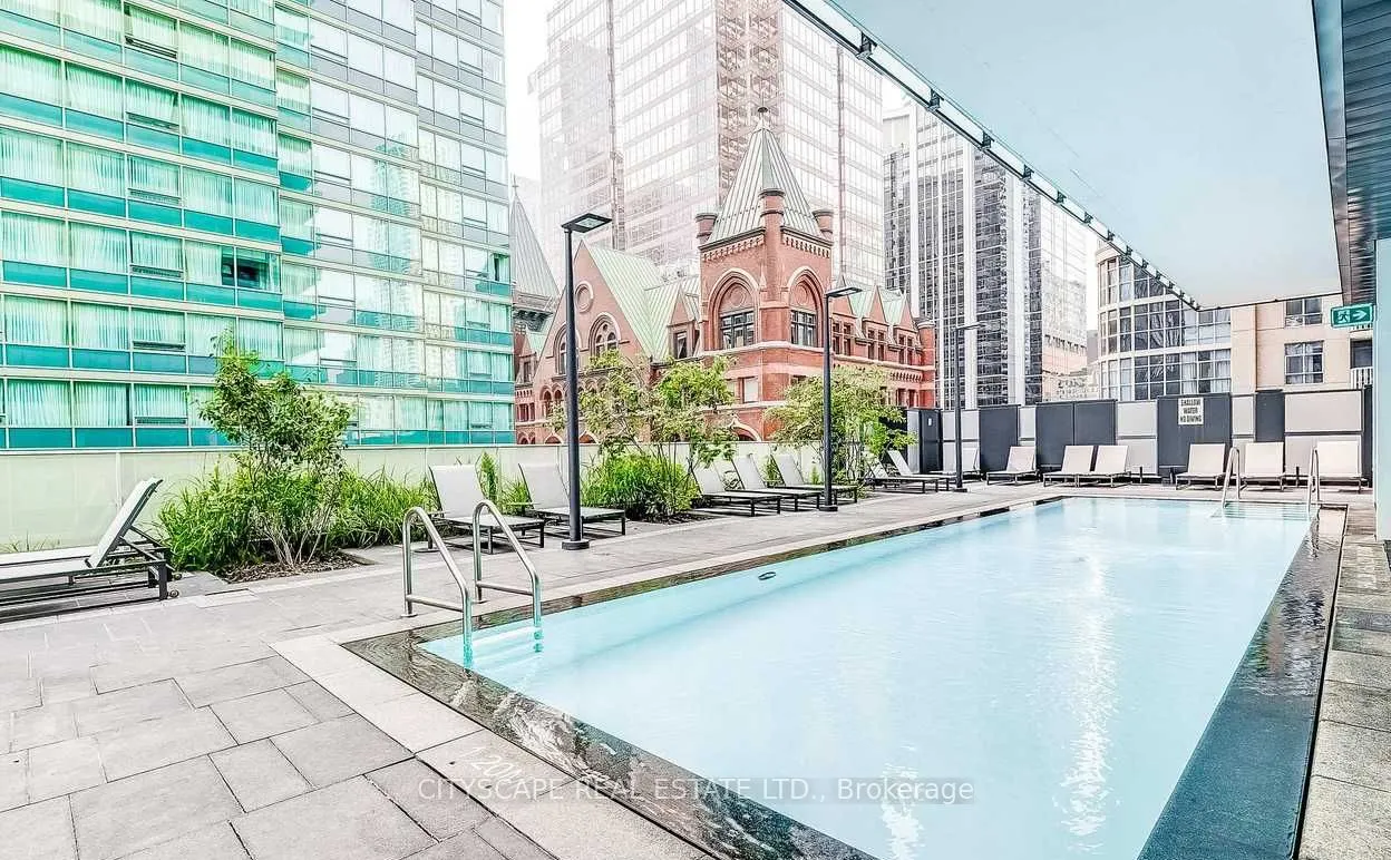 25 Richmond Street E, #1707