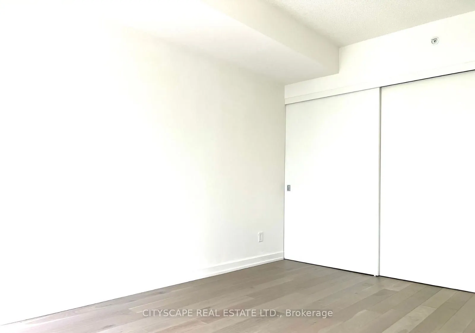 25 Richmond Street E, #1707