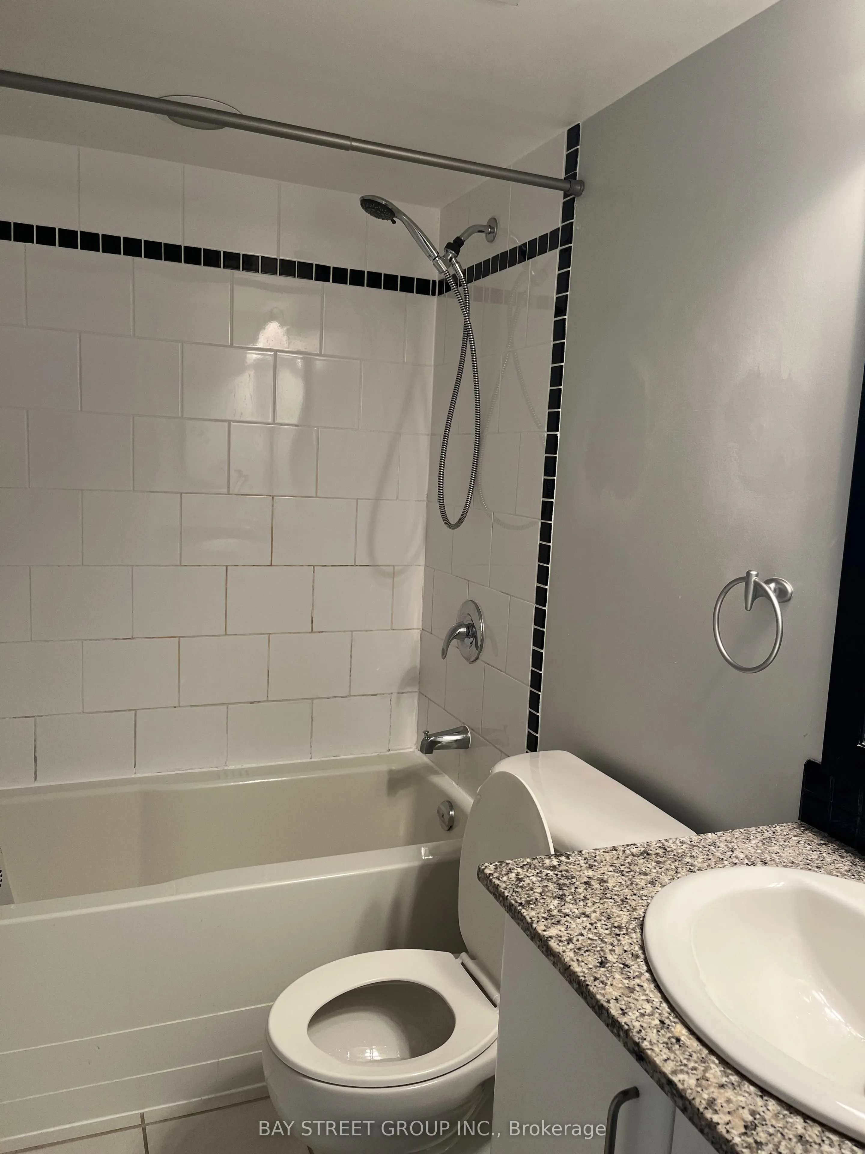 33 Sheppard Avenue S