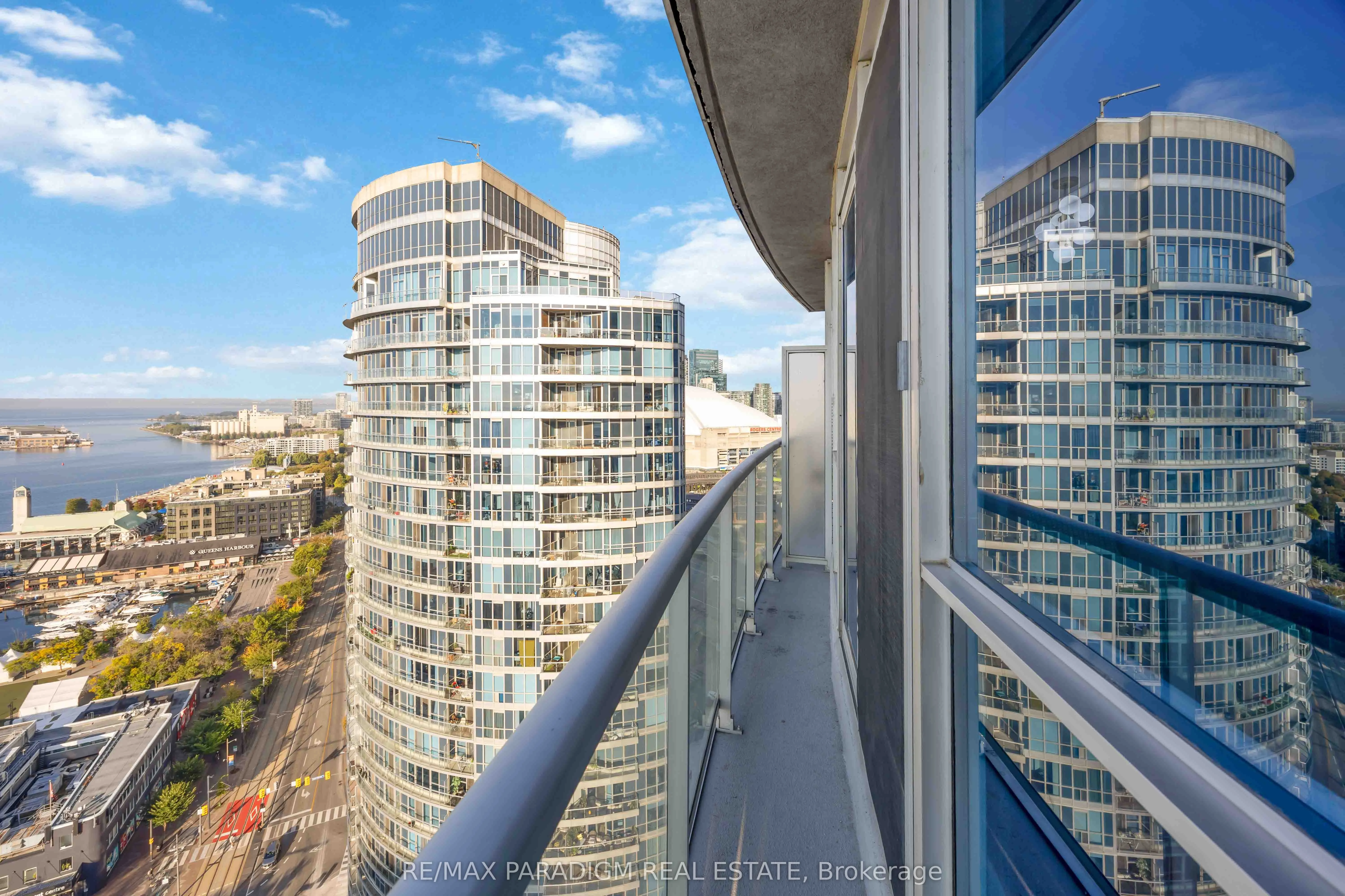 208 Queens Quay W