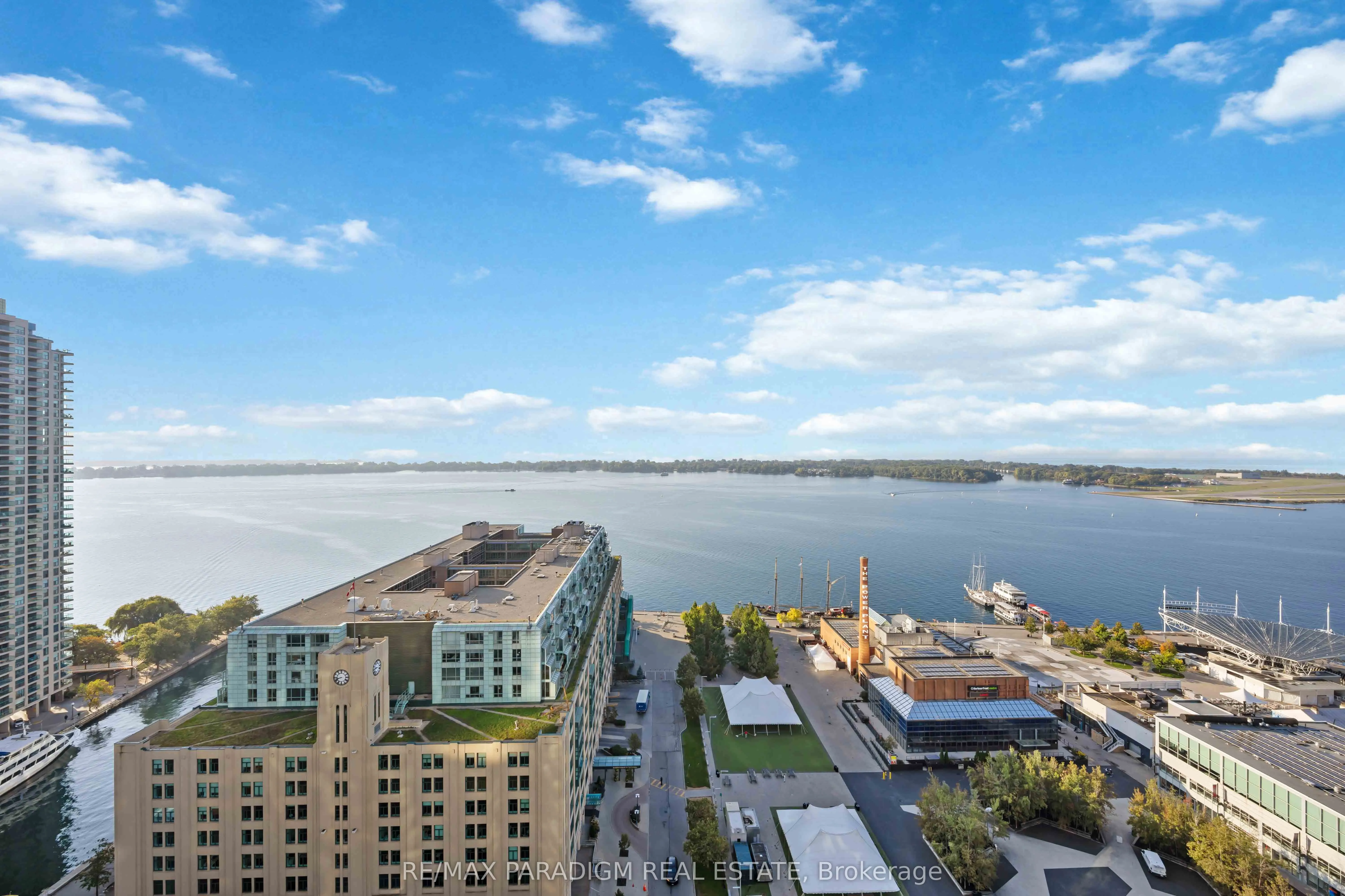 208 Queens Quay W