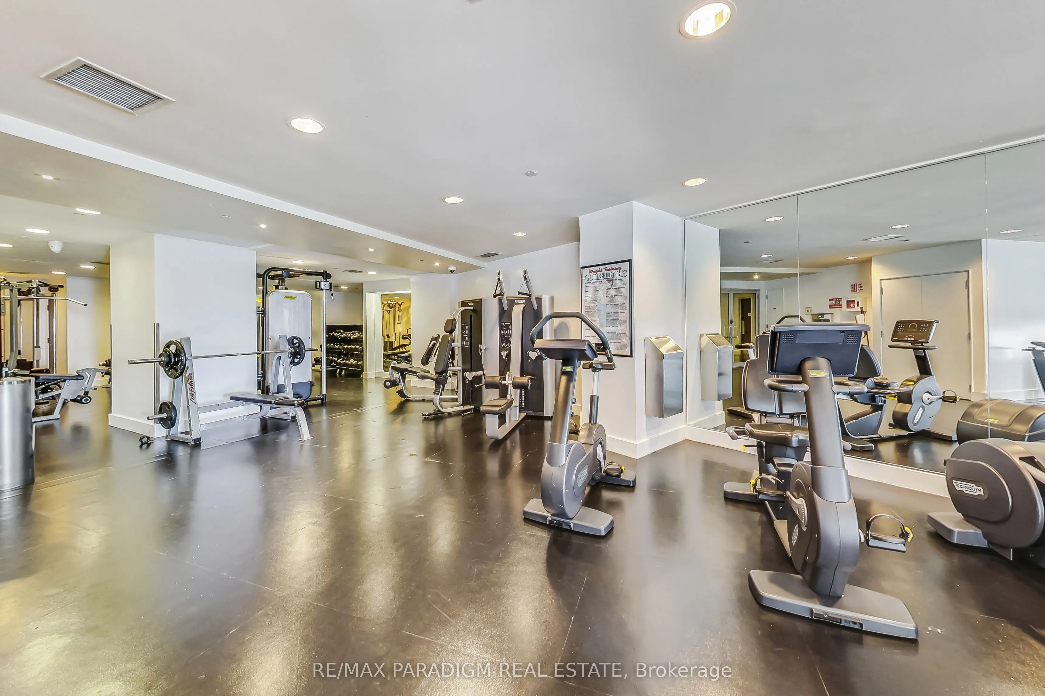 208 Queens Quay W