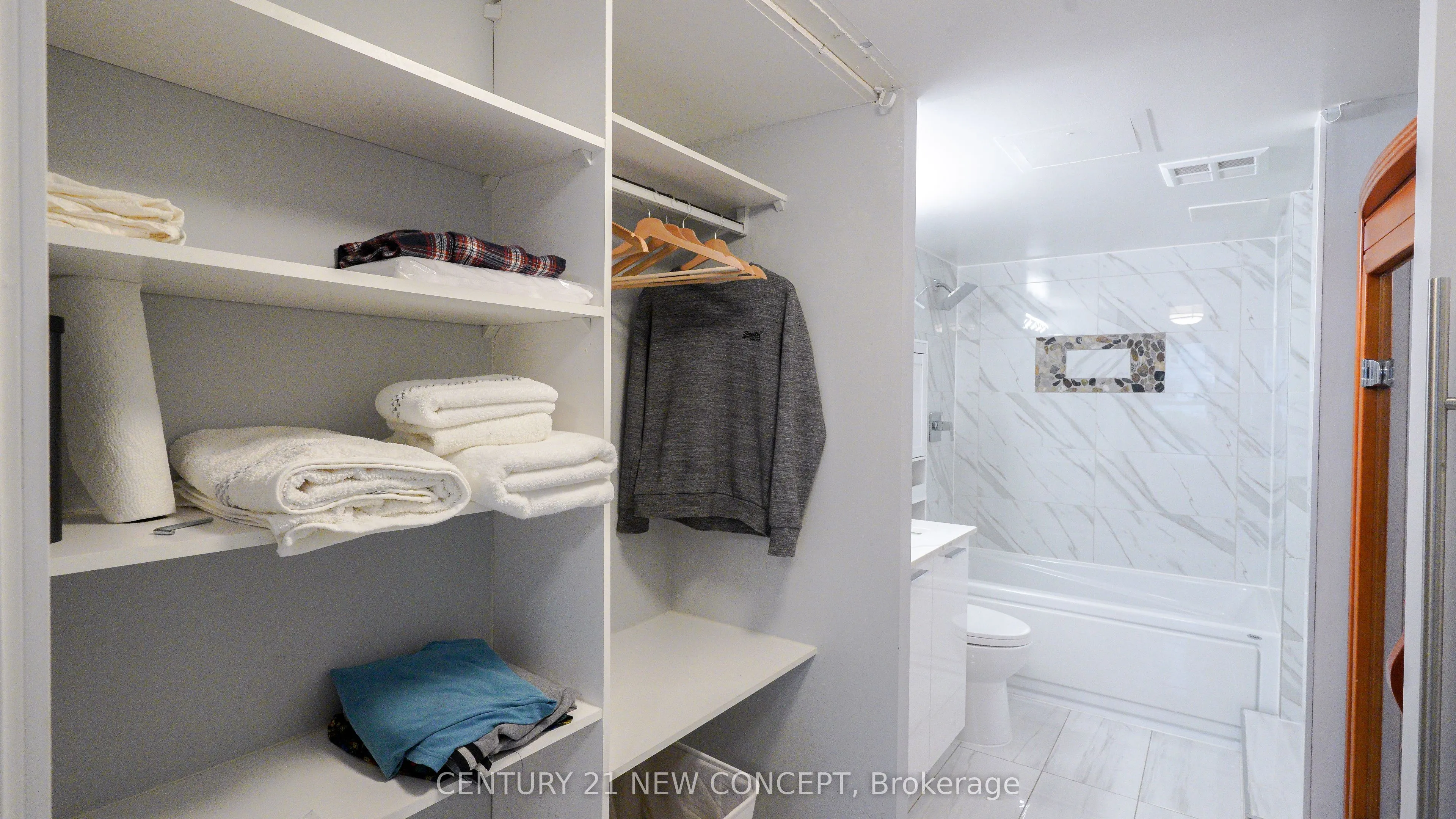 5418 Yonge Street, #217