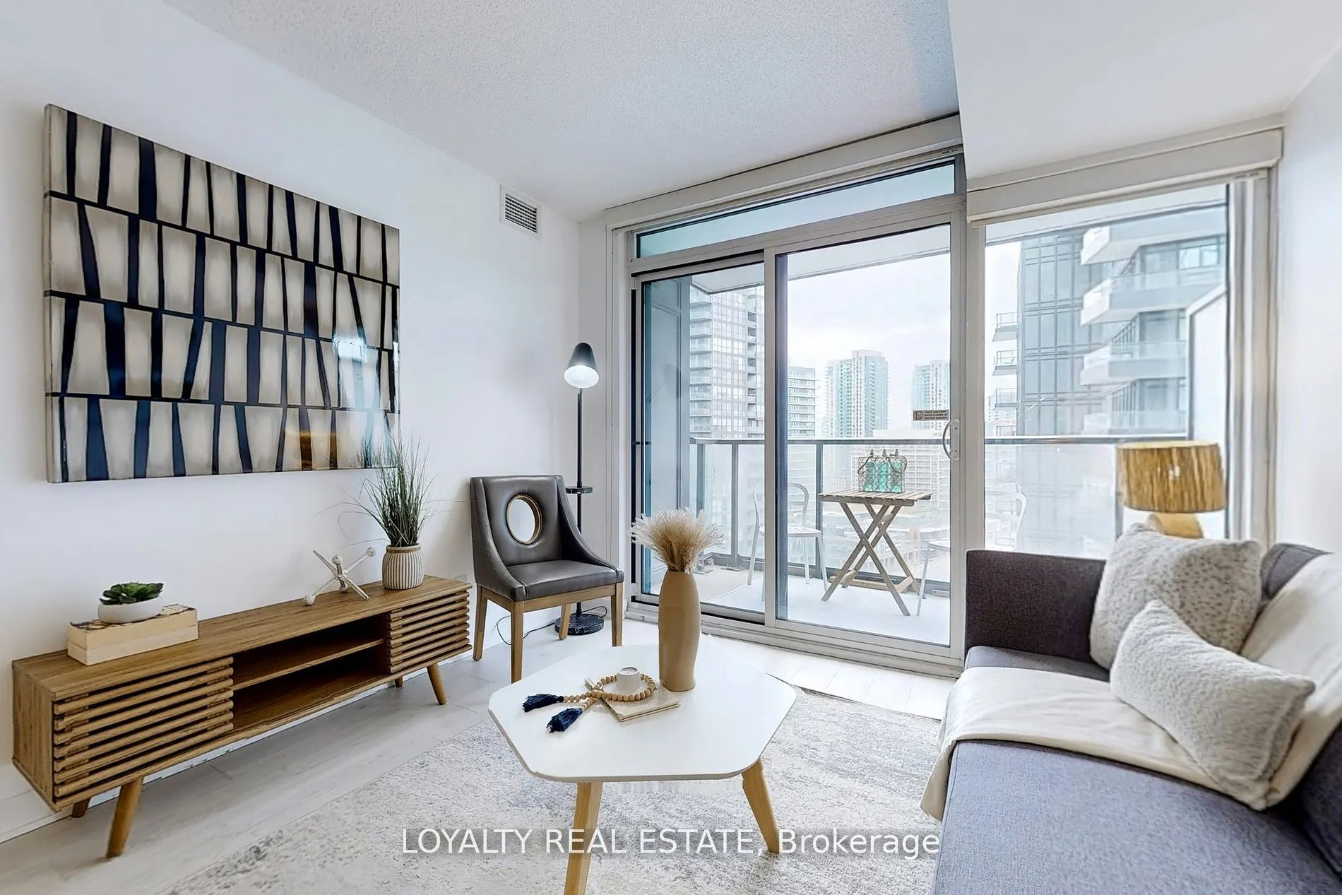70 Queens Wharf Road, #1803