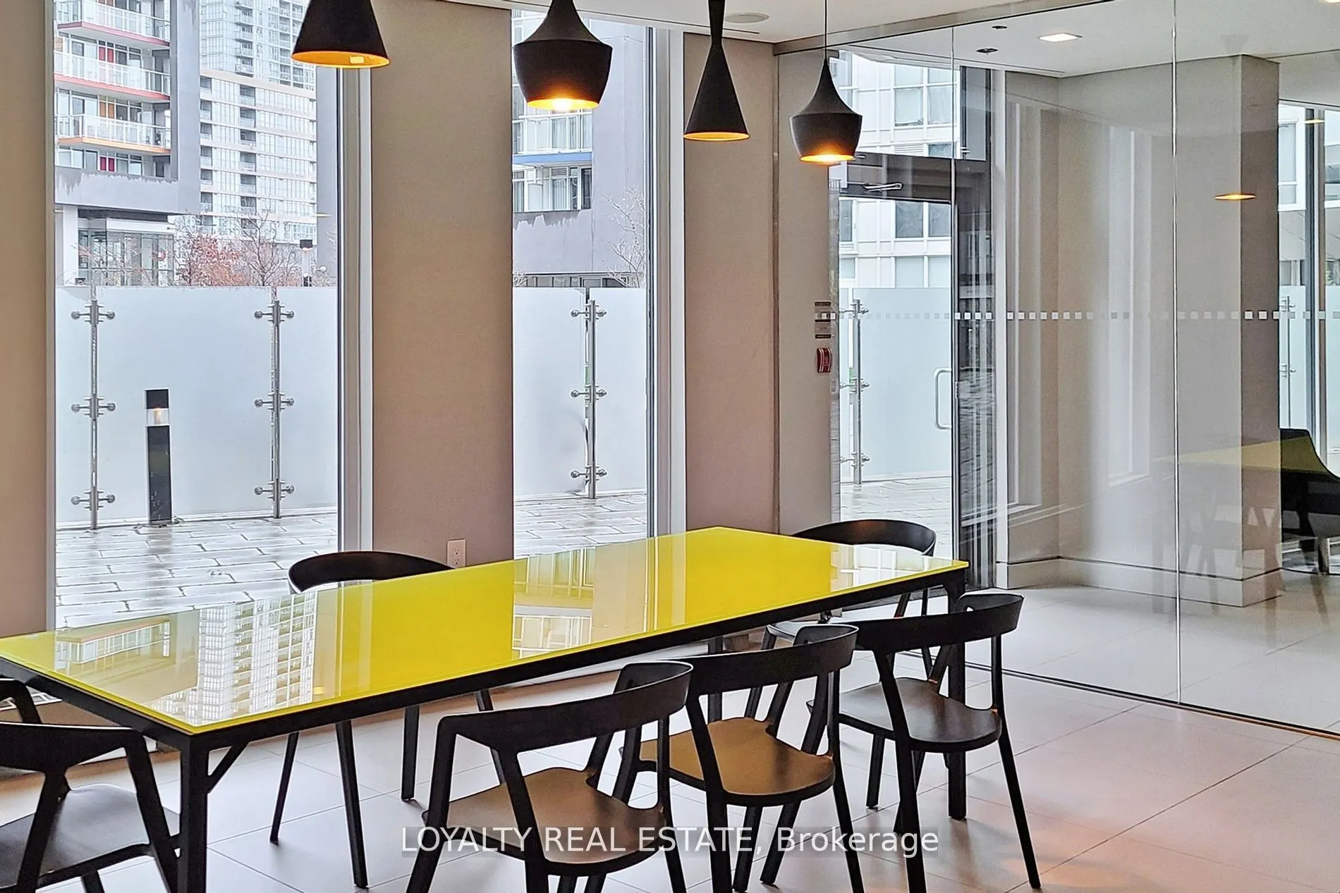 70 Queens Wharf Road, #1803