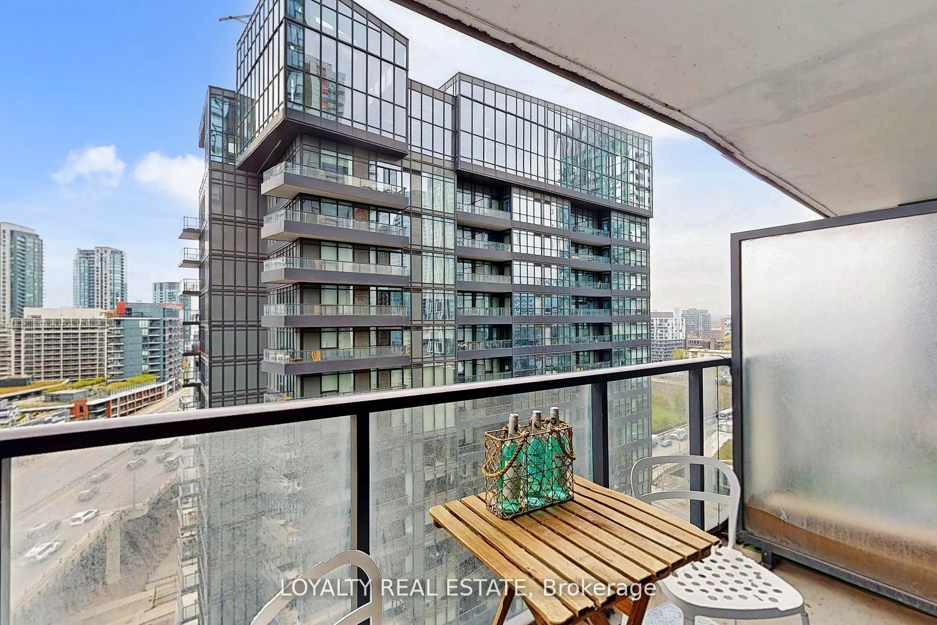 70 Queens Wharf Road, #1803