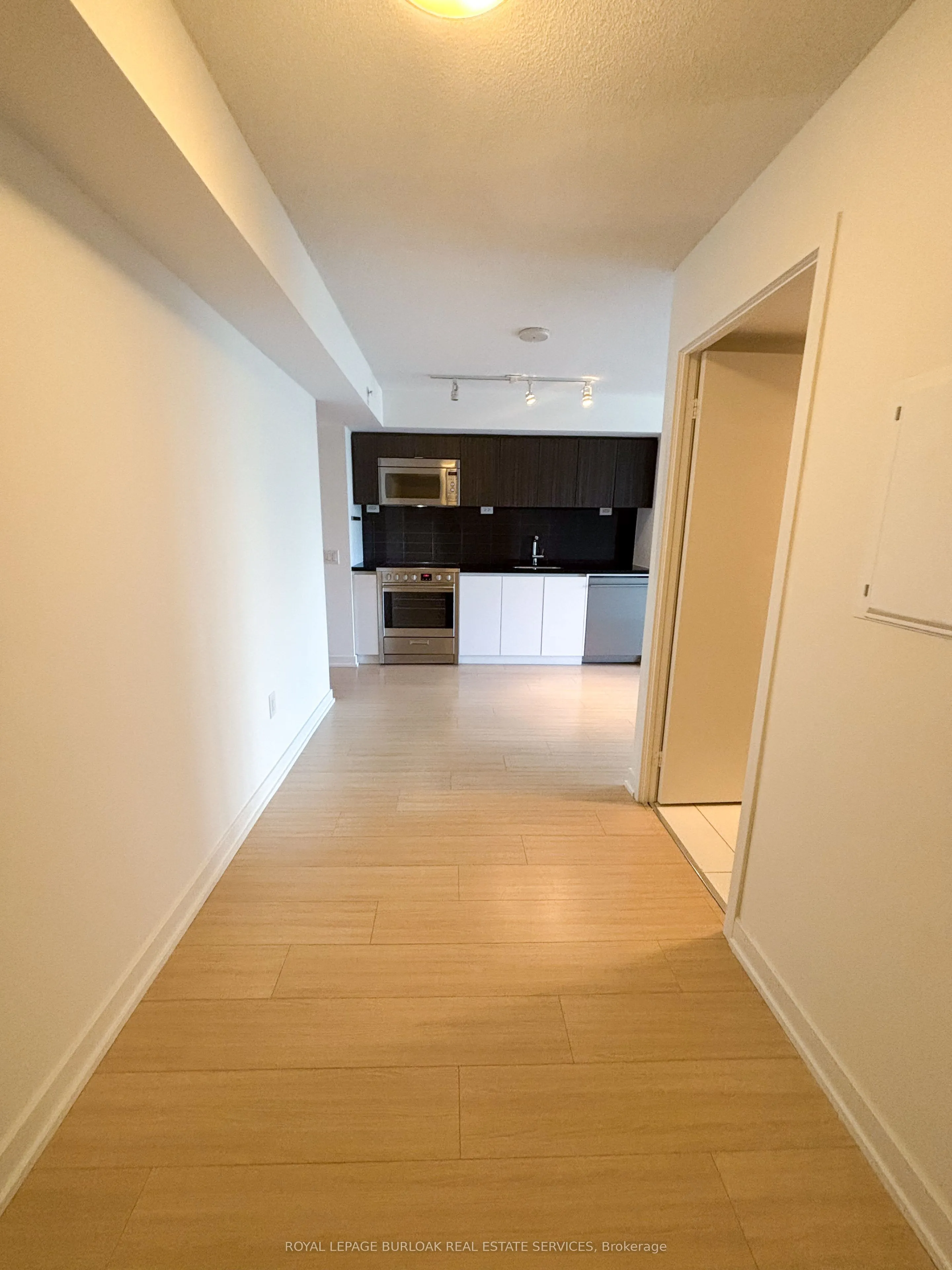 75 Queens Wharf Road, #303